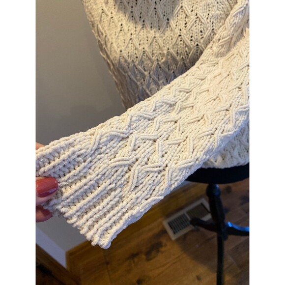 Moon & Madison Sweater Size XS Beige Cream Color Turtleneck Unique Cable Knit - Picture 5 of 10